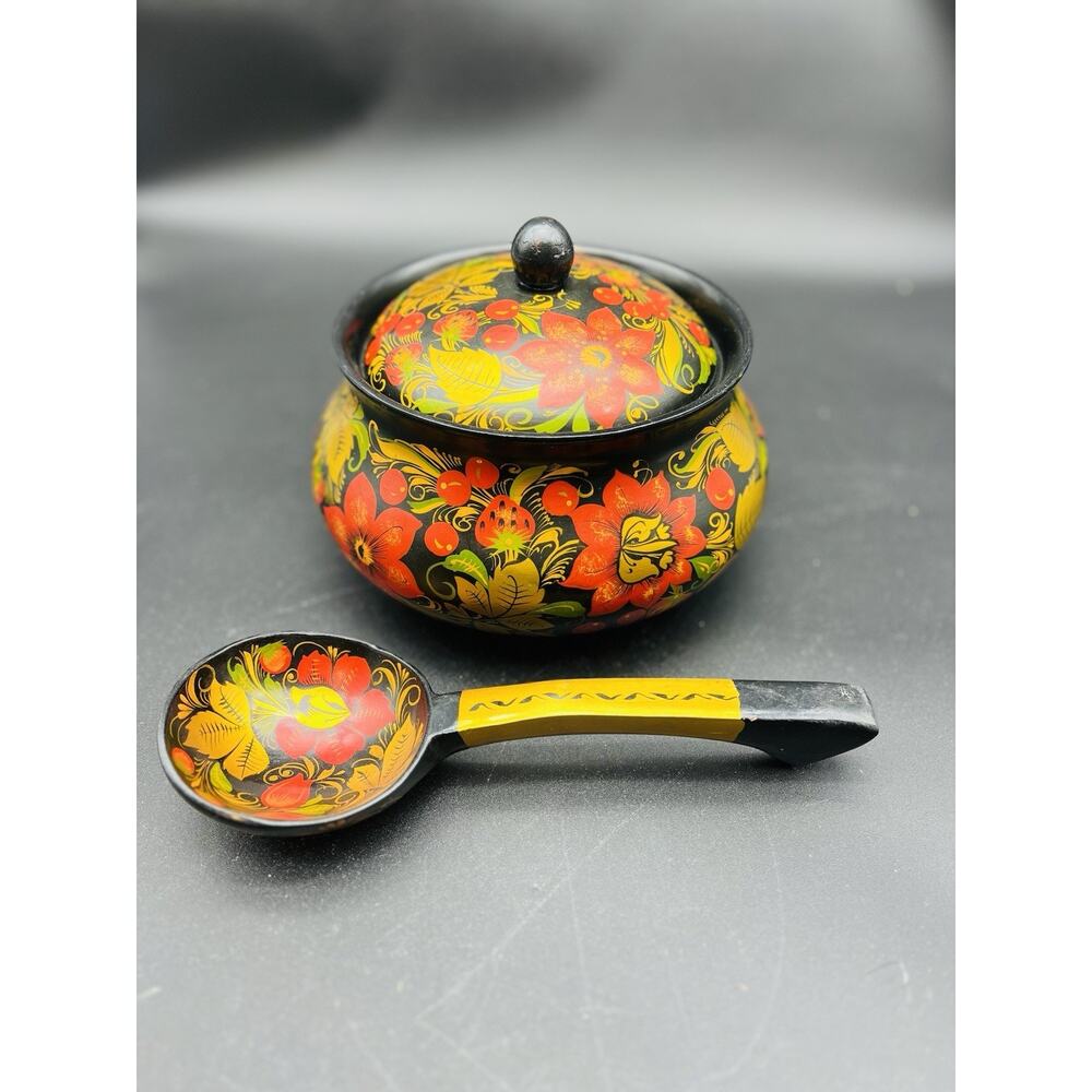 Russian Khokhloma Lacquer Large Covered Bowl and Ladle 7.5" Diameter